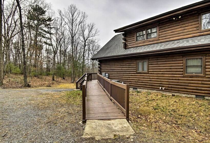 Cozy Log Home: Centrally Located & Pet Friendly!
