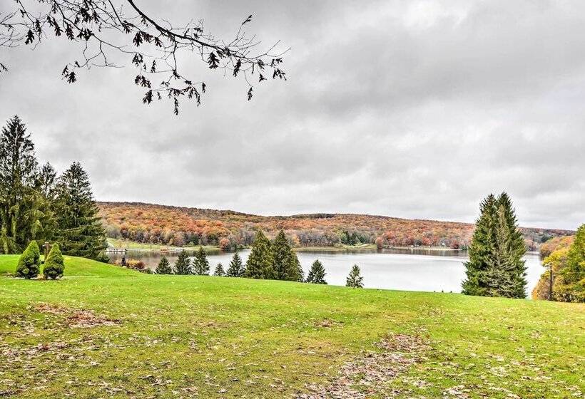 Cozy Alpine Lake Cabin W/ Pool & Lake Access!
