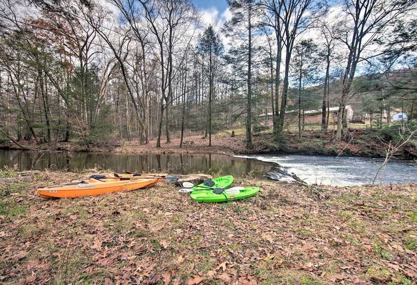 Creekside Stoney Cabin W/ 180 Ft Of River Frontage