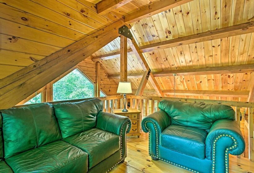 Fire Pit & Hot Tub: Poconos Family Cabin!