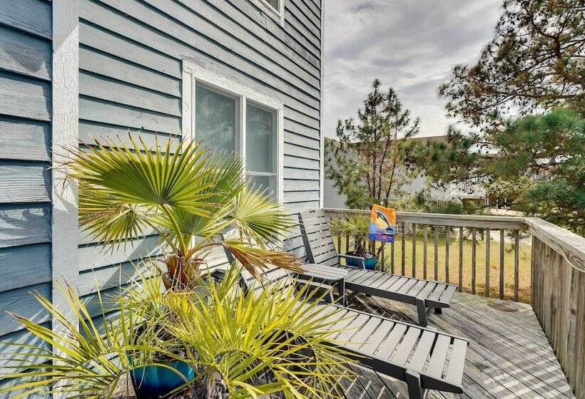 Dunn Dreamin : Hot Tub, Pirate Fort, & Fire Pit!