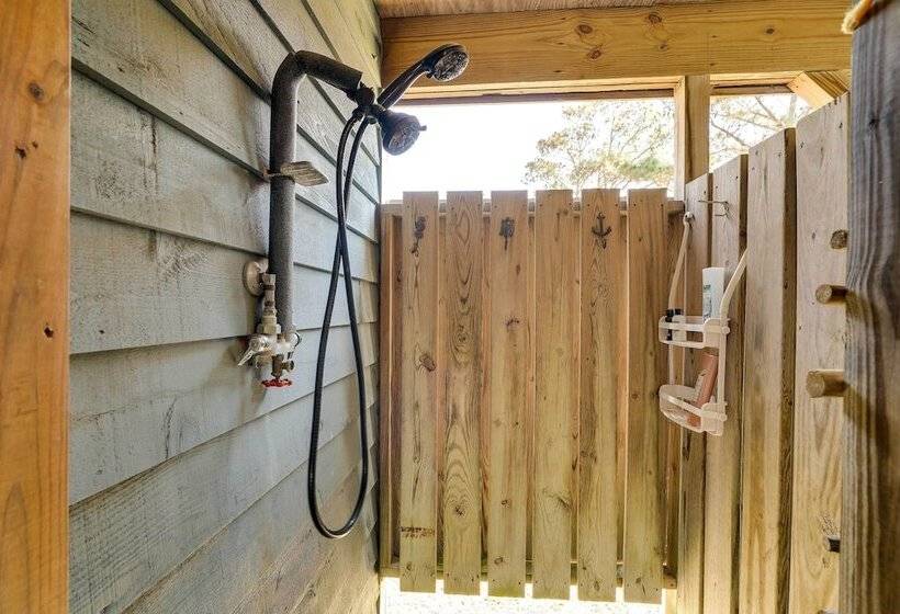 Dunn Dreamin : Hot Tub, Pirate Fort, & Fire Pit!