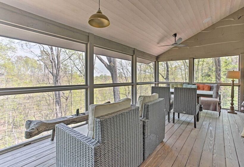 Enchanting Tryon Home W/ Hot Tub ~ 14 Mi To Tiec!