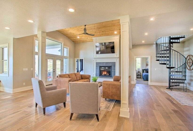 Fish Haven Hideaway W/ Private Lake Access!