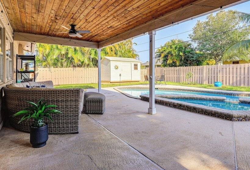 Stuart Oasis W/ Pool & Game Room ~ 7 Mi To Beach!