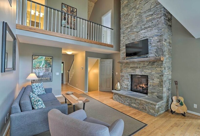 Grand Pisgah Forest Home On Secluded 5 Acres!