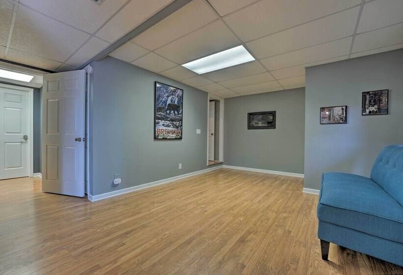 Grand Pisgah Forest Home On Secluded 5 Acres!