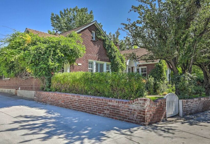 1 Mi To Casinos: Historic Reno Home On Riverwalk