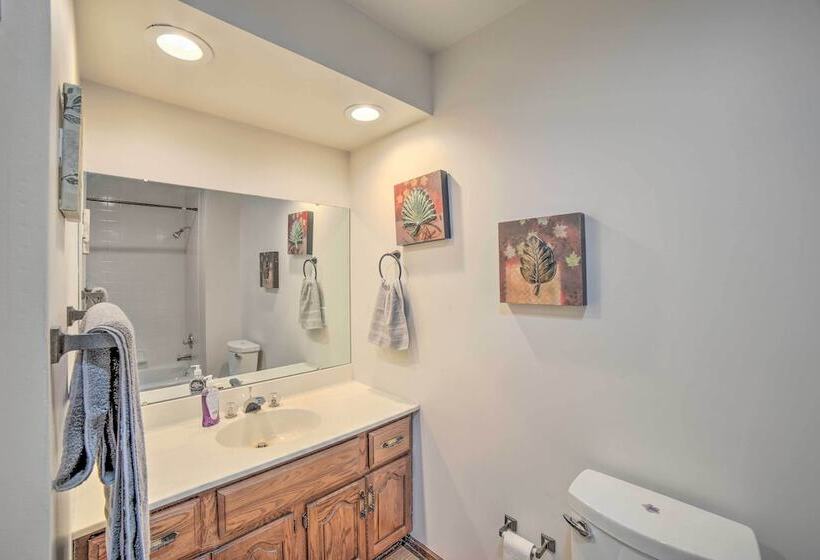 Indiana Countryside Retreat On 37 Acre Land!