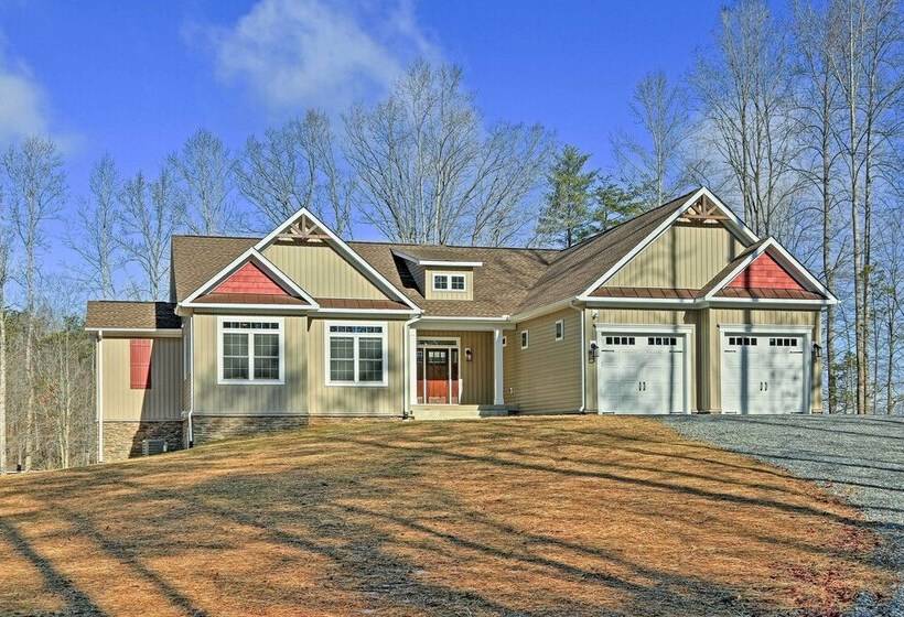 Lake Anna Waterfront Home W/2 Acres & Covered Dock