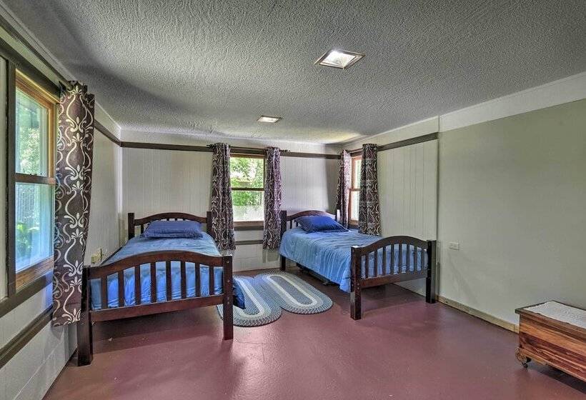 Lakefront Family Retreat W/ Private Dock!
