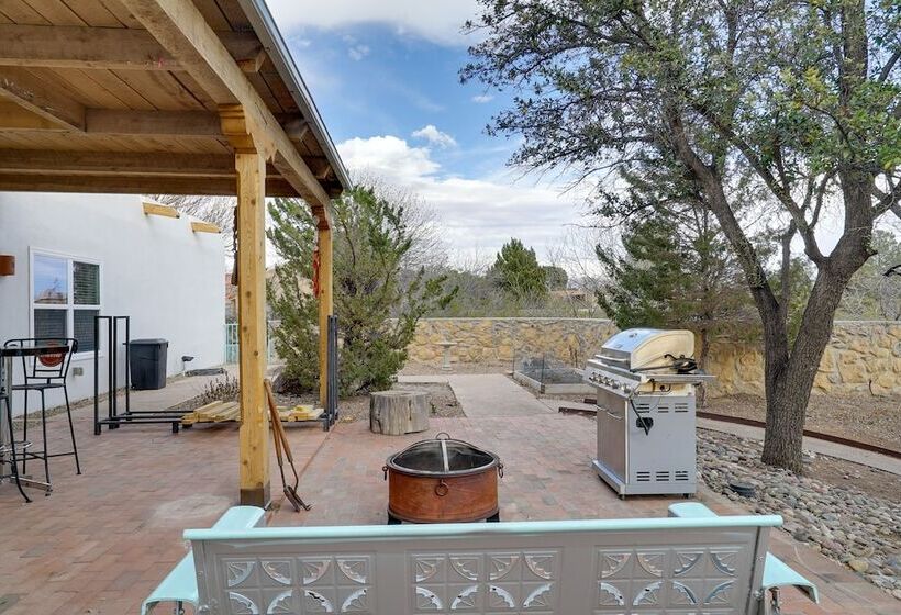 Las Cruces Home  La Casa Blanca  W/ Courtyard