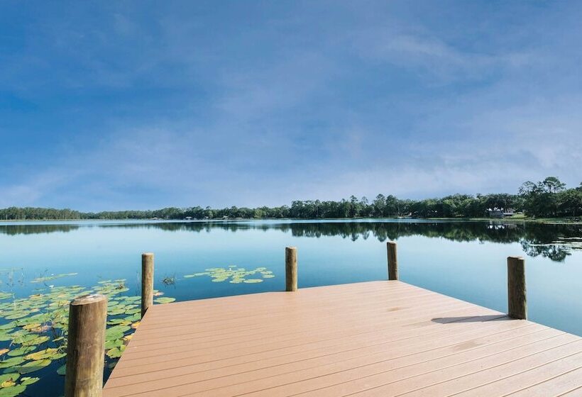 Lovely Hawthorne Home W/ Private Boat Dock!