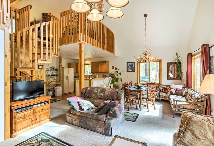 Marble Hideaway Cabin W/ Mountain Views + Deck!