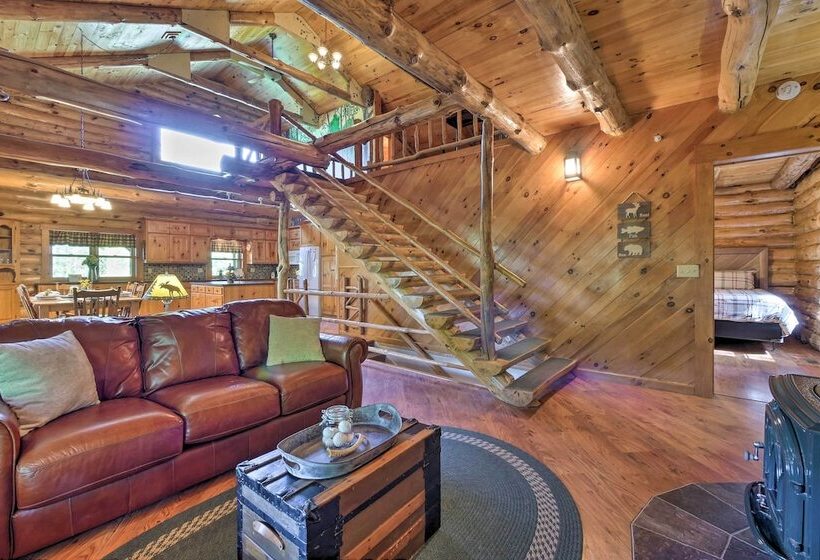 The Red Pine Cabin  W/ Private Pond & Dock!
