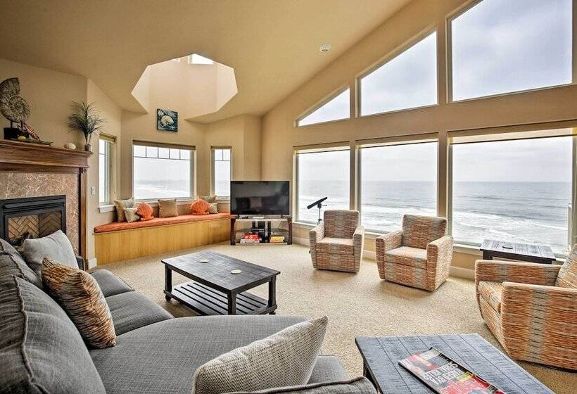 Oceanfront South Beach Home W/hot Tub & Sauna