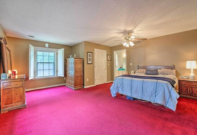 Oxford Home With Hot Tub, 10 Mi To Ole Miss