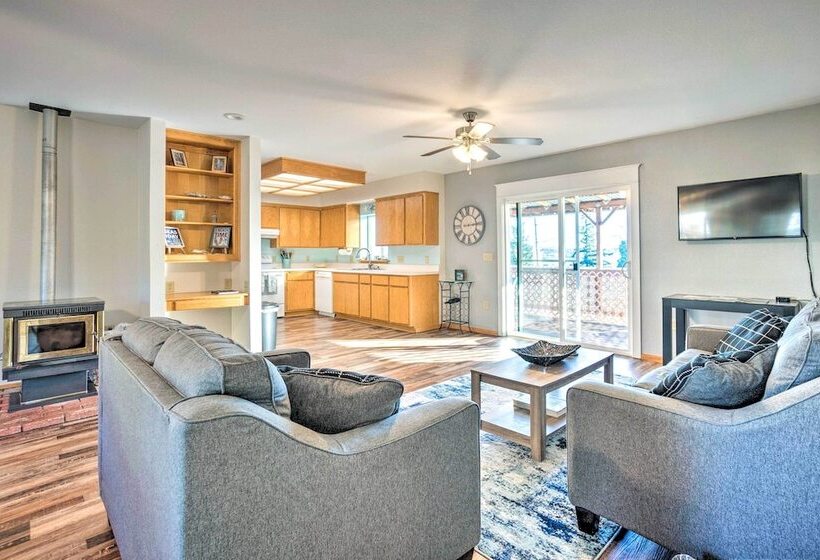 Pet Friendly North Bend Home W/ Bay Views!