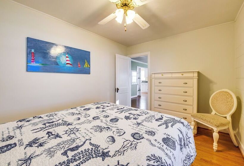 Potomac Waterfront Retreat W/ Dock & Kayaks