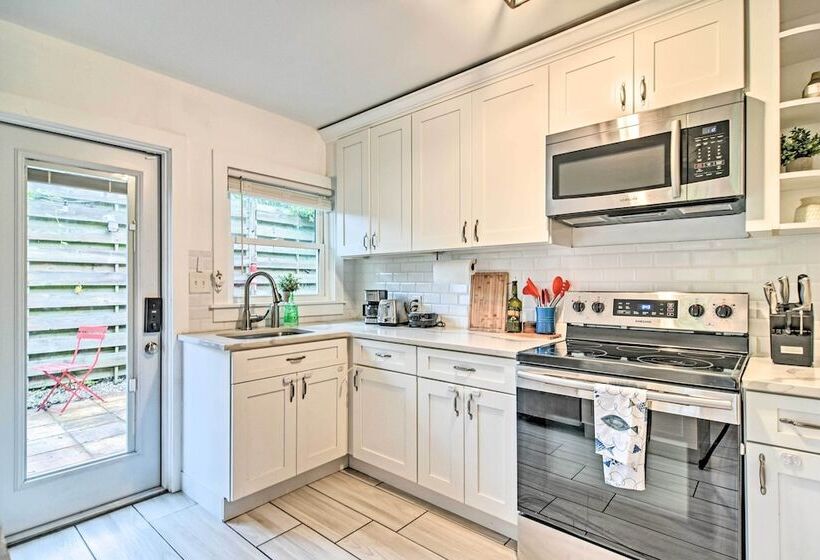 Retreat Half Mile To Beach/siesta Key Village