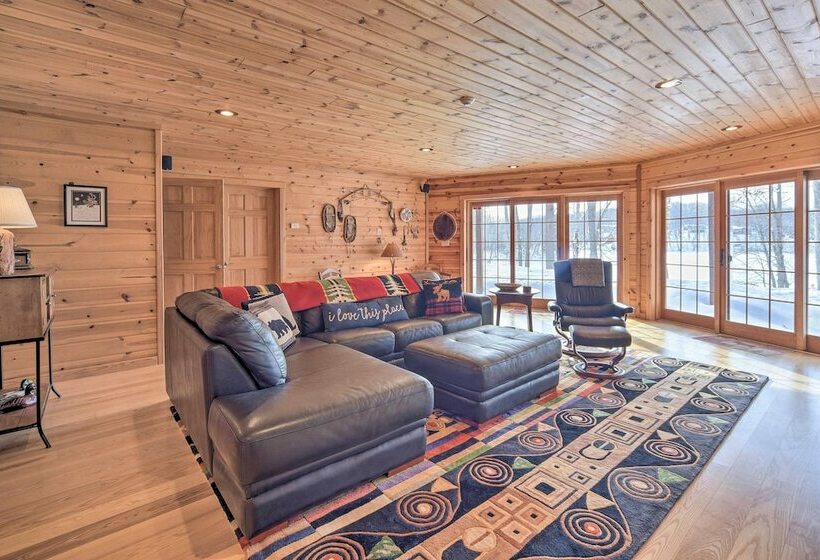 Spacious House W/ Boat Dock On Red Cedar Lake