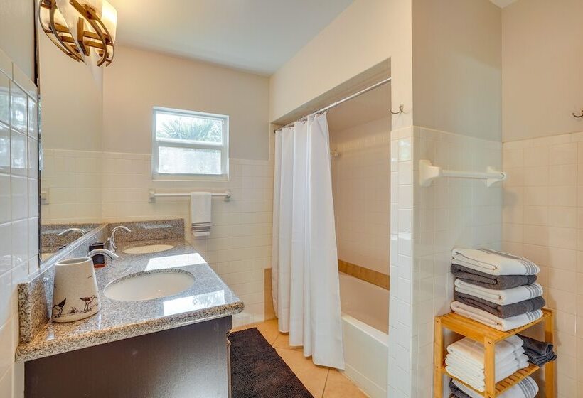 Stunning Bonita Springs Home On The Canal!