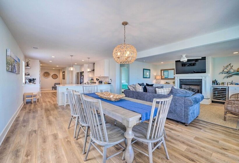 Stunning Surf City Home On Canal W/ Game Room!