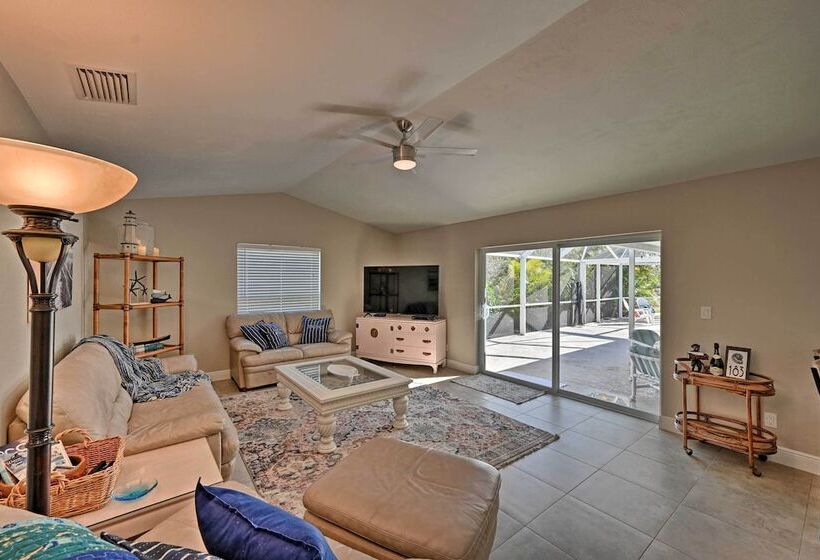 Sunny Marco Island Oasis < 2 Miles To Beach!