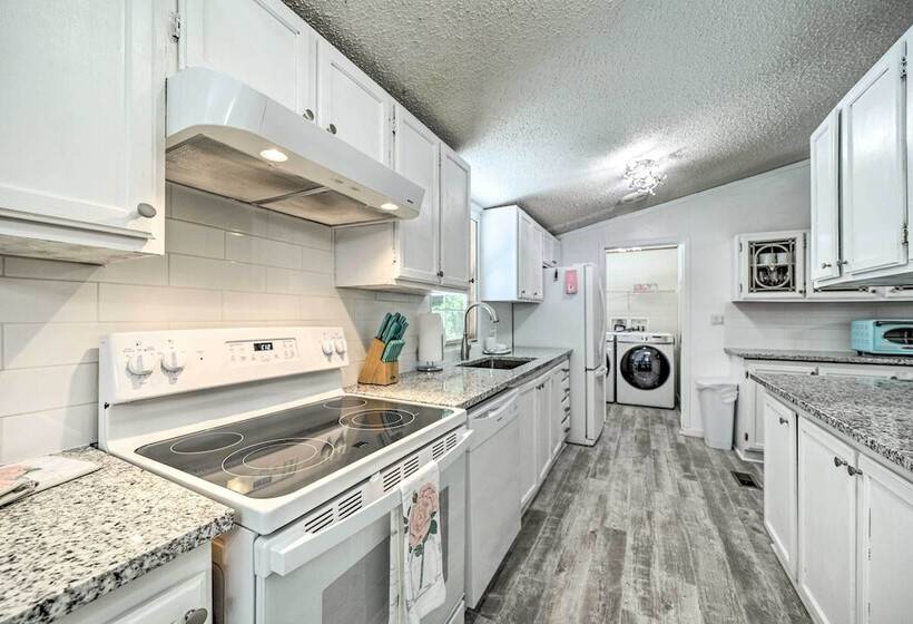 Tranquil Creekfront Bryson City Home W/ Grill!
