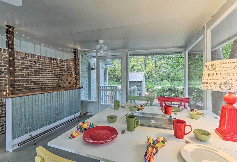 1 Mi To Old Town Bluffton: Home W/ Screened Porch