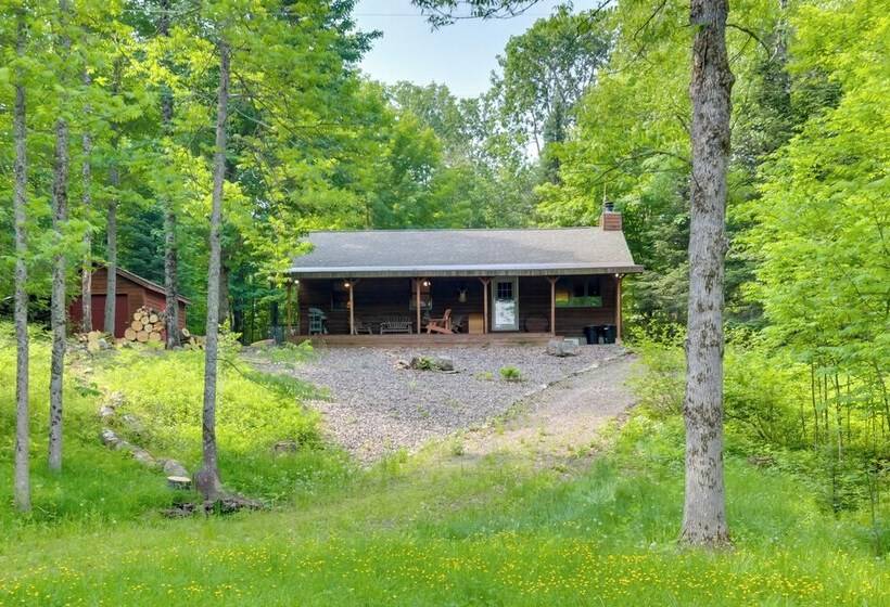 Waterfront Cottage W/ Dock On Papoose Lake!