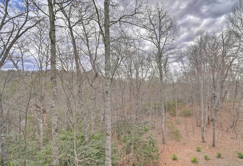 Woodsy Smoky Mtn Hideaway W/ Grill & Views!