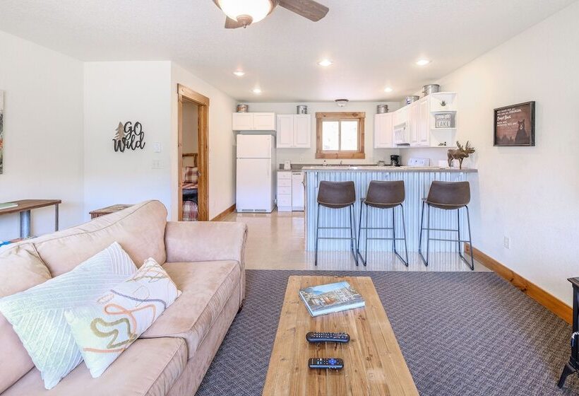 Beautiful Grand Lake Mountain Lodge