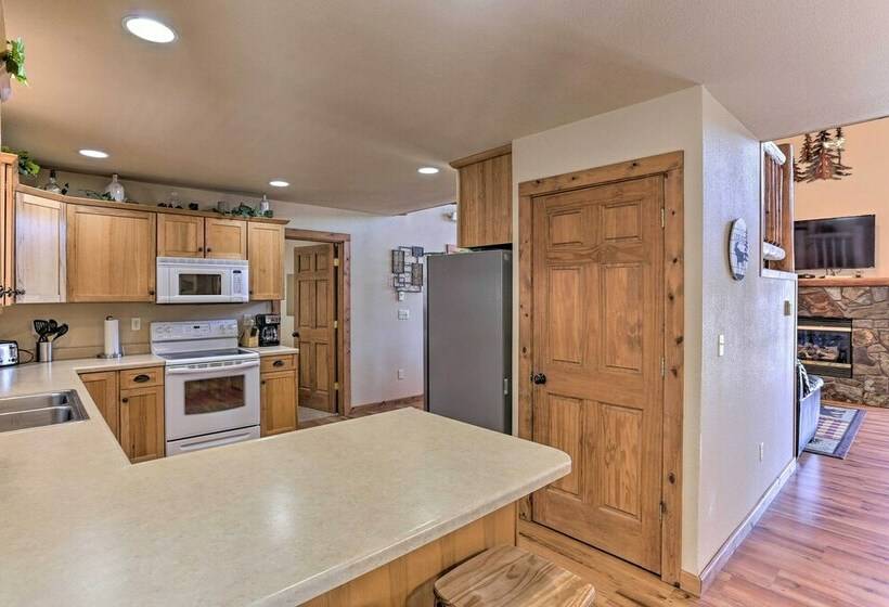 Cabin W/ On Site Trails   15 Miles To Mt Rushmore!