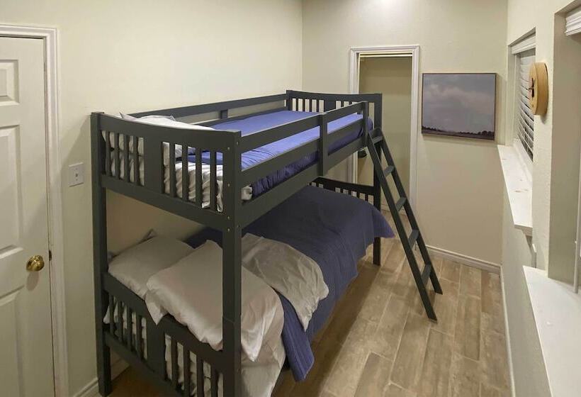 Canyon Lake Home W/ Game Room < 1 Mi To Boat Ramp!