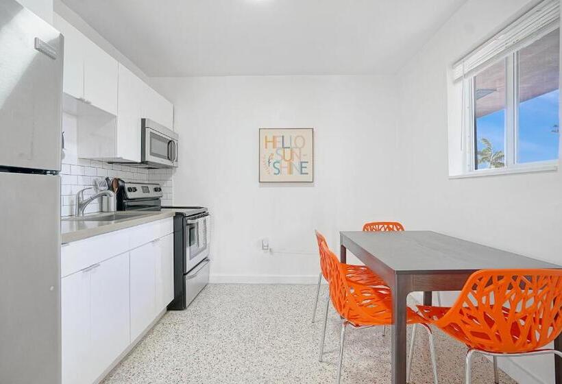 Elegant Wynwood Flats