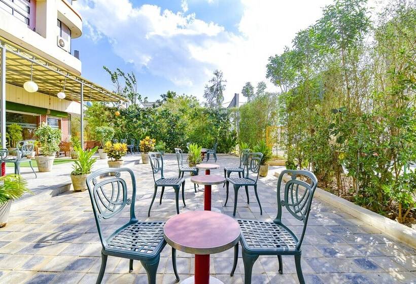 Fabhotel Siddharth Corporate