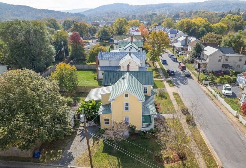 Front Royal Retreat ~ 1 Mi To National Park!