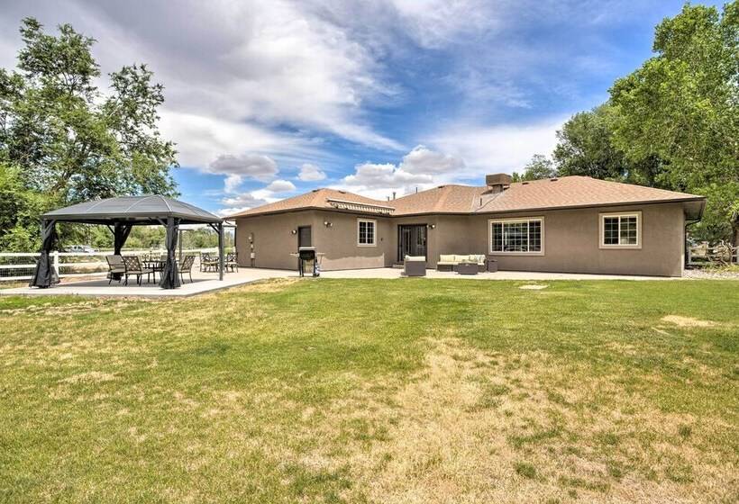 Home W/ Grill ~ 4 Miles To Co National Monument!