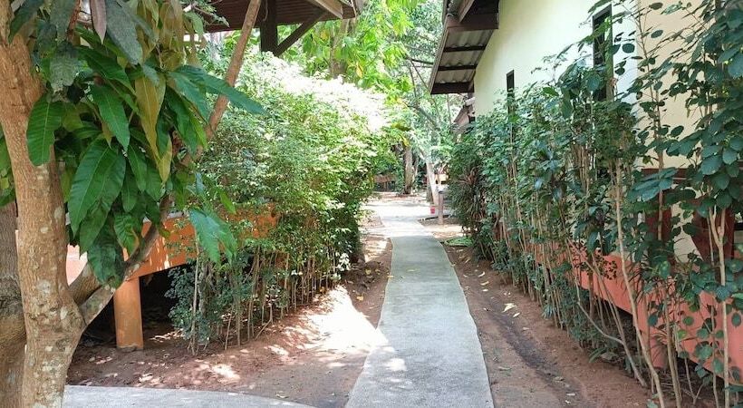 فندق Baan Suan Villas Resort