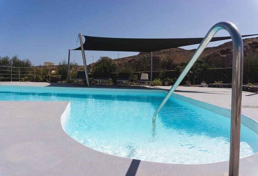 בית מלון כפרי Villas Scirocco