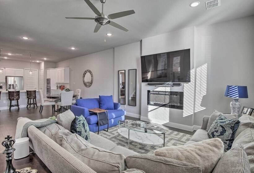Patio & Game Room: Modern Home In Frisco