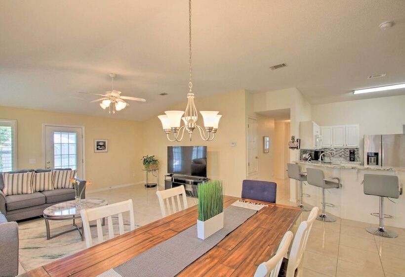 Modern Gulf Breeze Retreat ~ 4 Mi To Beaches!