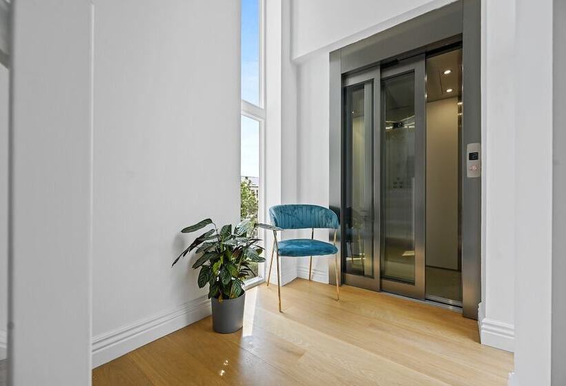 Nightingale Suites