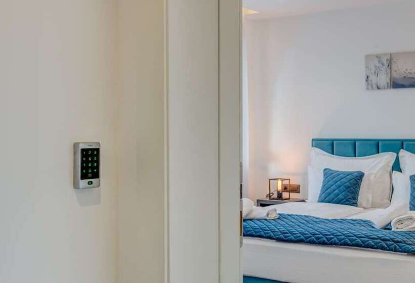 پانسیون Lichia Amia Luxury Rooms