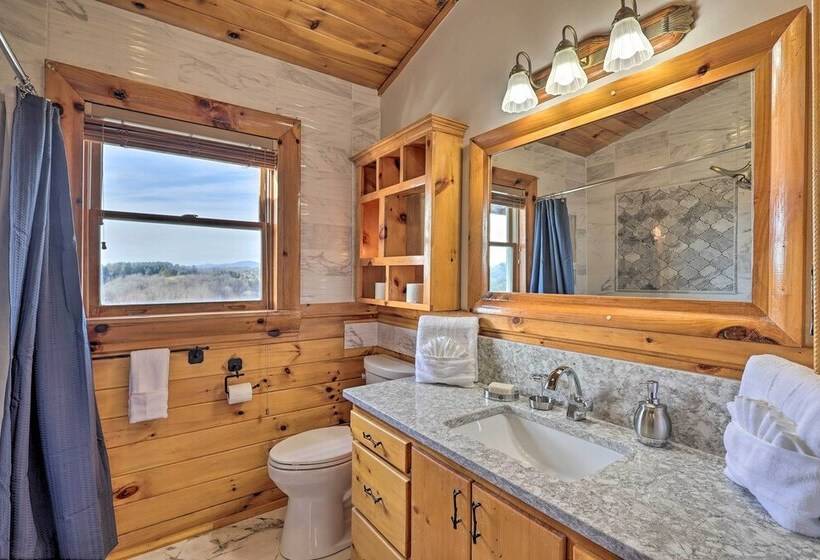 Mtn Views & Fire Pit: Rustic Piney Creek Cabin