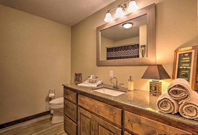 Secluded Home W/ Gas Grill, 3 Mi To Boating!