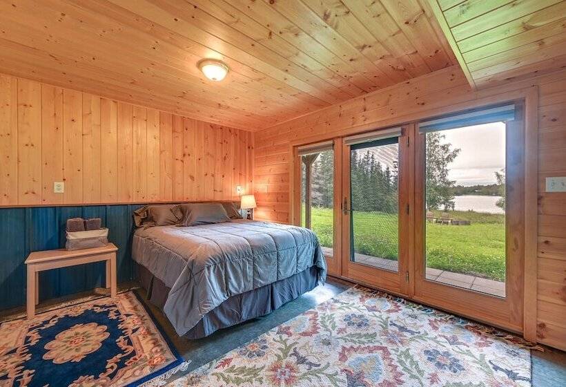 Spacious Soldotna Home W/ Mackey Lake Views!