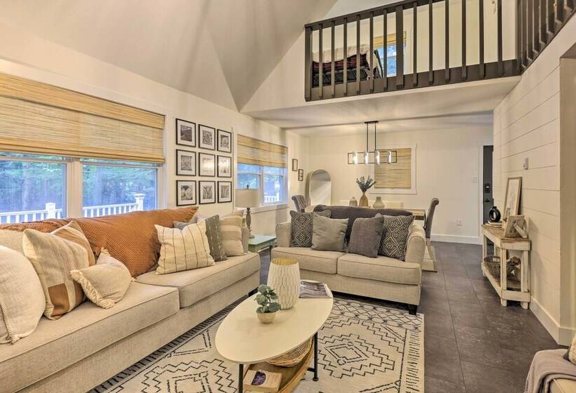 Spacious Tobyhanna Getaway: Echo Lake Access!