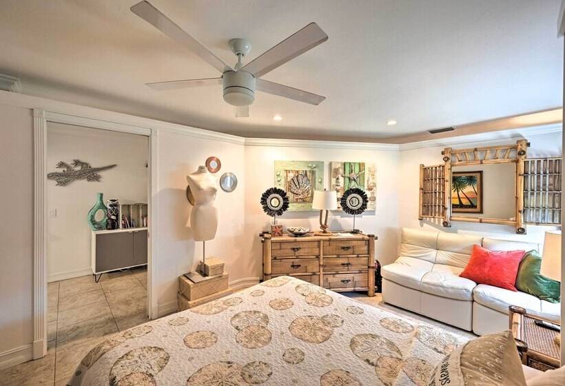 1 Mi To Dtwn: Sun Soaked Cape Coral Getaway!